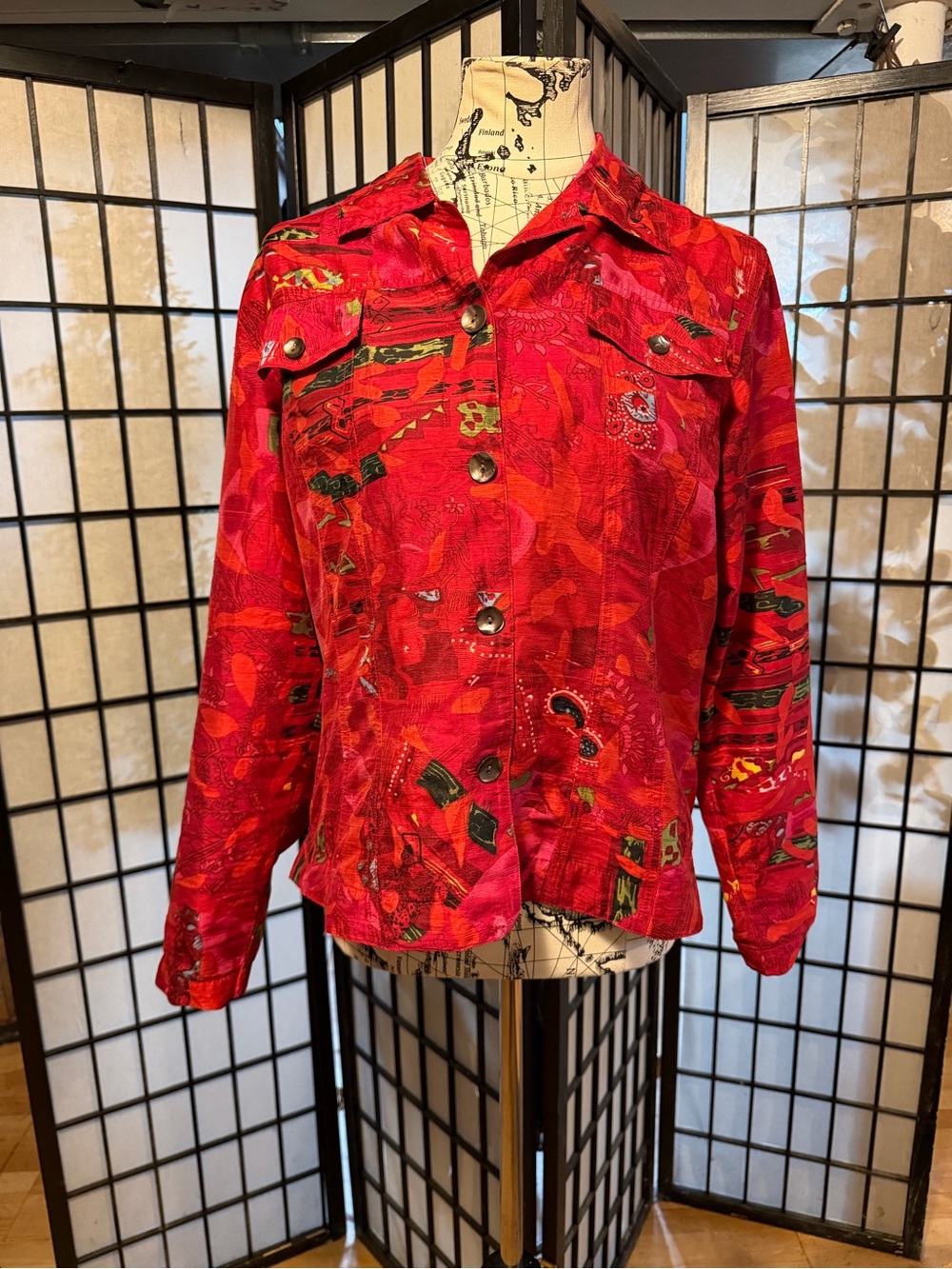 Silk Vintage Vibrant western coastal button long sleeve Red Pattern shirt M
